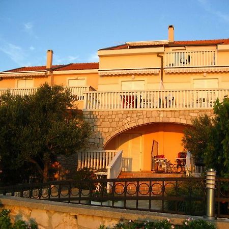 Apartmani Mudronja Murter Exterior photo